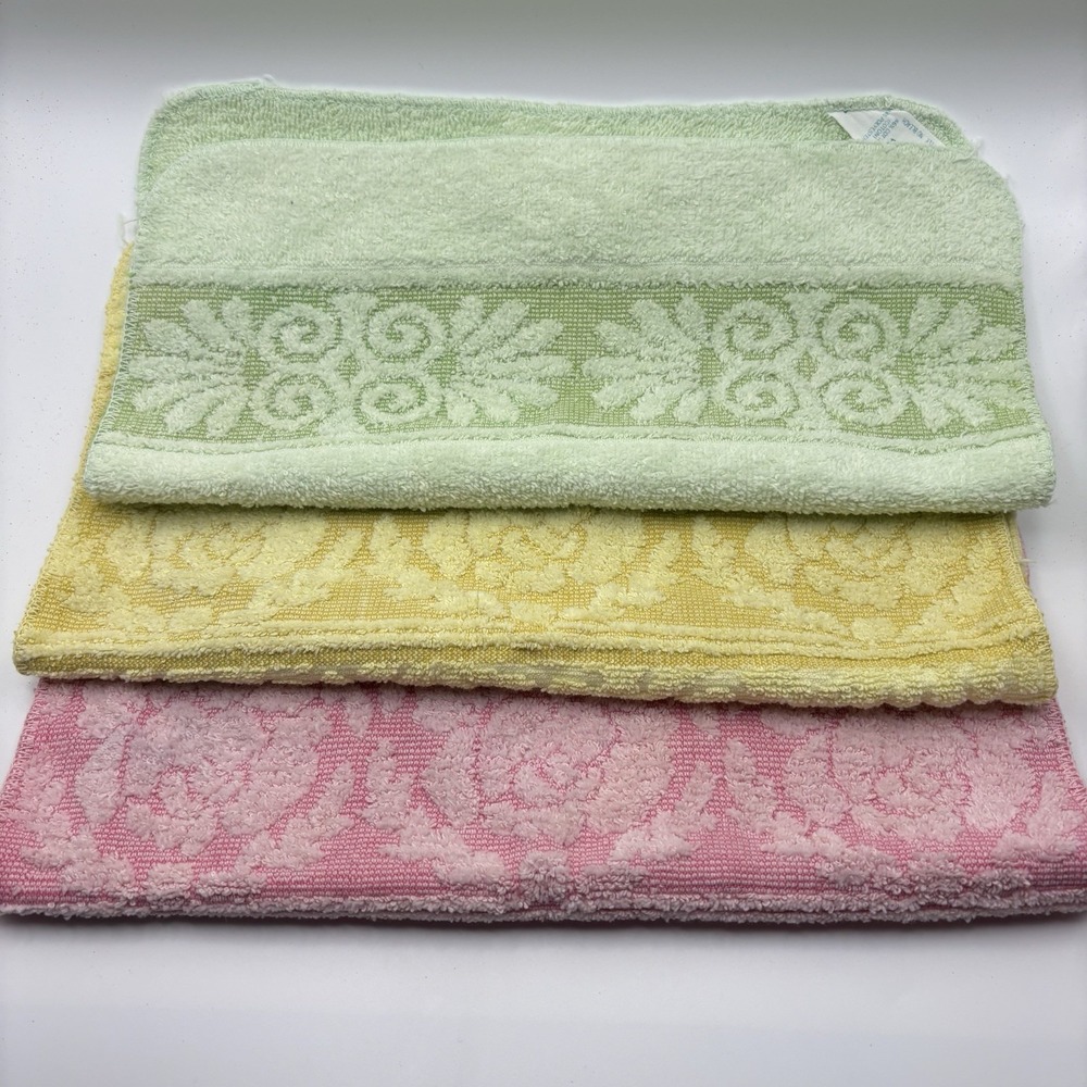 Vintage Cannon Wash Cloths Lot of 3- Royal Family, Monticello, Pink Yellow Blue
